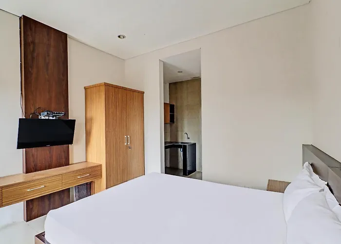 Oyo 92315 Prostay Balinearbali Festival Park, Padang Galak ホテル 2*